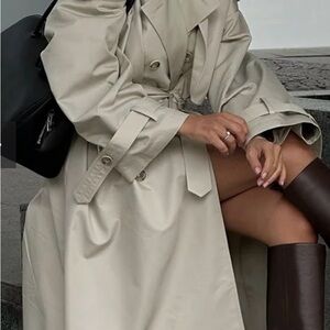 Classic Vintage Towne London Fog Beige Trench Coat with Plaid Scarf